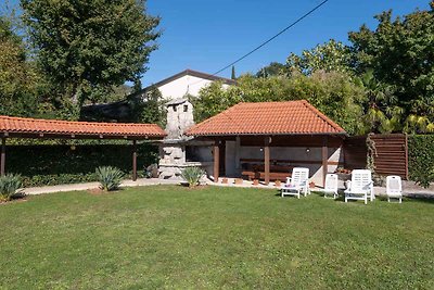 Ferienhaus mit Grillterrasse und Liegewiese