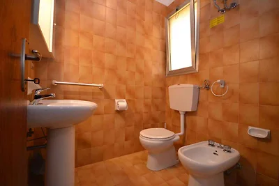 Studio with balcony and air conditioning