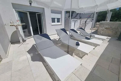 Vakantiehuis Ontspannende vakantie Dramalj