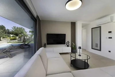 Ferienwohnung im Erdgeschoss mit Swimmingpool