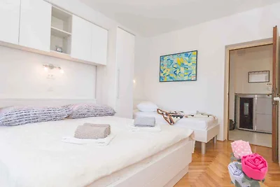 Ferienwohnung mit Klimaanlage und Meerblick