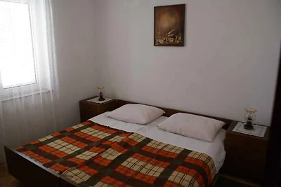 Ferienwohnung in ruhiger Lage mit Meerblick