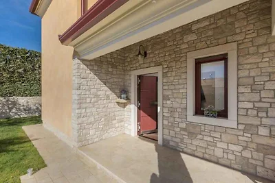 Villa mit Aussenpool