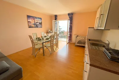 Ferienwohnung mit Balkon, WLAN und