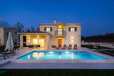 Villa mit Pool