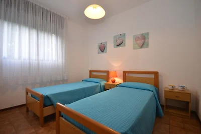 Ferienwohnung mit Klimaanlage und Balkon