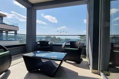 Ferienwohnung mit Balkon und Klimaanlage