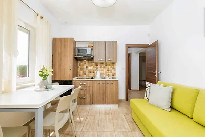Ferienwohnung mit Balkon und Pool