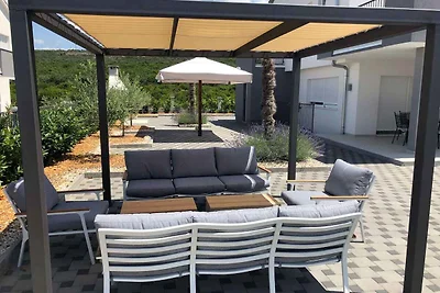 Villa mit Klimaanlage und Pool