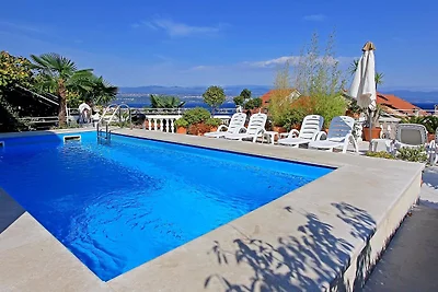 Ferienwohnung mit Meerblick und Aussenpool
