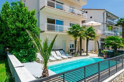 Ferienwohnung mit Pool und Klimaanlage