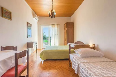 Appartamento Vacanza con famiglia Lokva Rogoznica