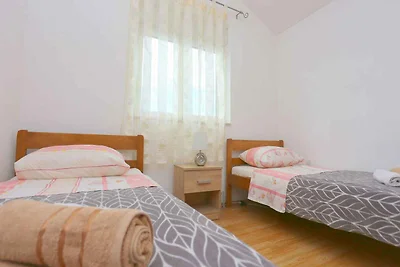 Ferienwohnung mit Klimaanlage und Pool