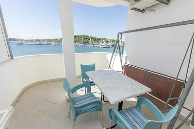 Ferienwohnung mit Balkon und Klimaanlage