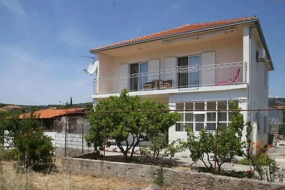 Ferienwohnung mit Terrasse und Klimaanlage