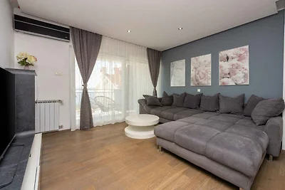 Ferienwohnung JURIĆ, 2. STOCK