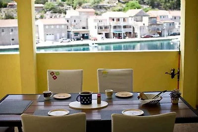 Studio-Apartment für 2–3 Personen, 10 m vom M