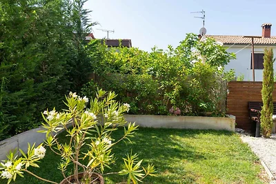 Ferienhaus mit Garten und Grill