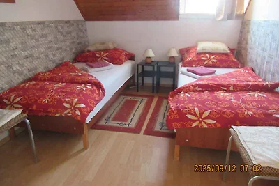 Ferienhaus mit Garten und nur 300 m vom Stran