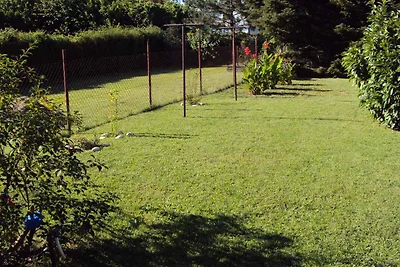 Ferienhaus mit Color-SAT-TV und Mikrowelle