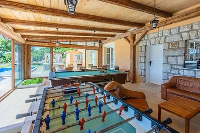 Ferienhaus mit Klimaanlage und Pool