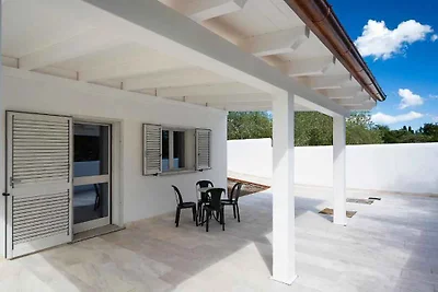 Ferienwohnung mit Klimaanlage und Balkon