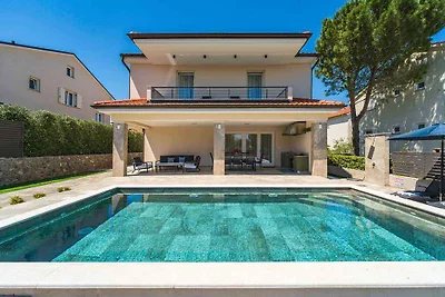 Villa Mit einem schönen Pool