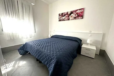 Villa mit Terasse und Garten