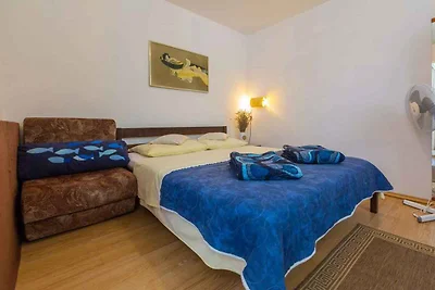 Ferienwohnung mit Terrasse und Meerblick