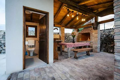 Villa mit Pool und Klimaanlage