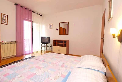 Ferienwohnung mit Klimaanlage und Terrasse