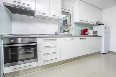 Ferienwohnung mit Terrasse und Grill