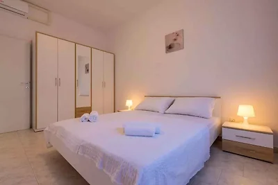 Ferienwohnung mit Meerblick und Klimaanlage