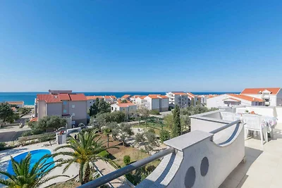 Ferienwohnung mit Pool, Grill und Balkon