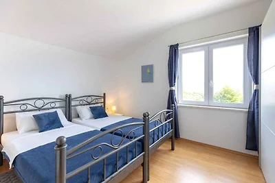 Ferienwohnung mit Meerblick 250 m vom Strand