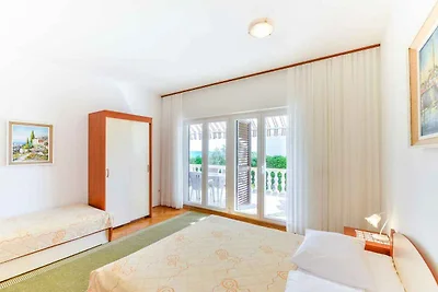 Ferienwohnung mit Terrasse und Meerblick