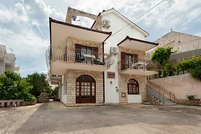 Appartamento Vacanza con famiglia Arbanija