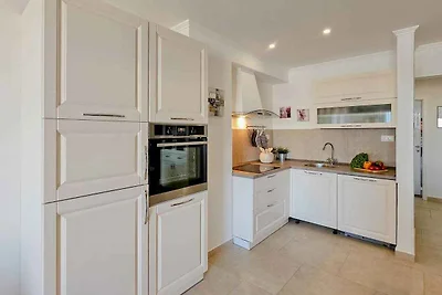 Ferienwohnung mit Klimaanlage, SAT-TV, WLAN u