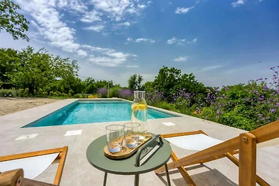 Eleganz, Komfort, moderne Details und Traditi