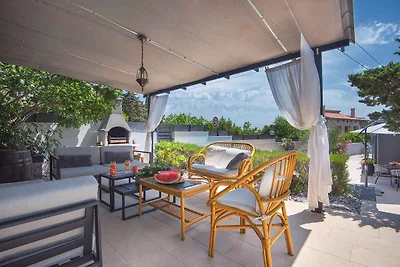 Villa mit Pool und mediterraner