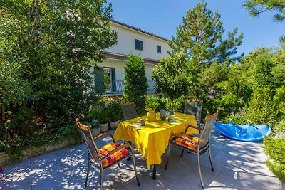 Ferienwohnung mit Balkon und Grill