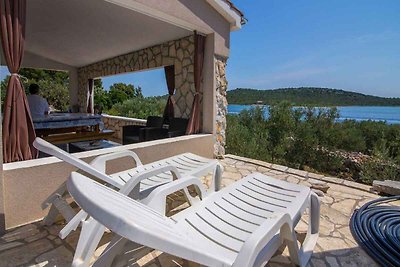 Ferienhaus mit Klimaanlage und Meerblick