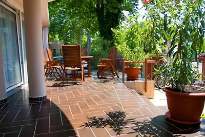 Ferienhaus mit Pool und Whirlpool nur 100 m v