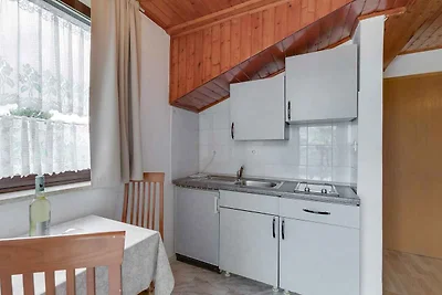 Studio mit Balkon und Klimaanlage