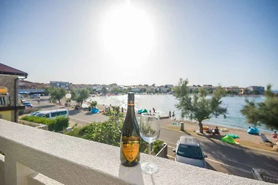 Studio mit Balkon und Meerblick