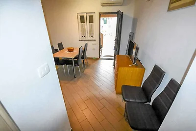 Komfortable Ferienwohnung Ornella mit Meerbli