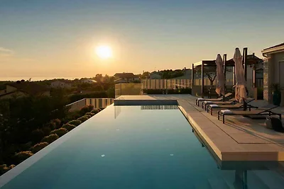 Villa mit Klimaanlage und Pool
