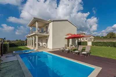 Villa mit Privatpool