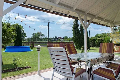 Ferienhaus mit Aussenpool und mit grossem