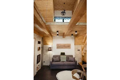Hütte mit Kamin und Freisitz und mit